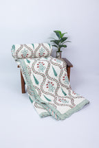 Handblock Print (Reversible) Mulmul Quilt – Blue Red Floral