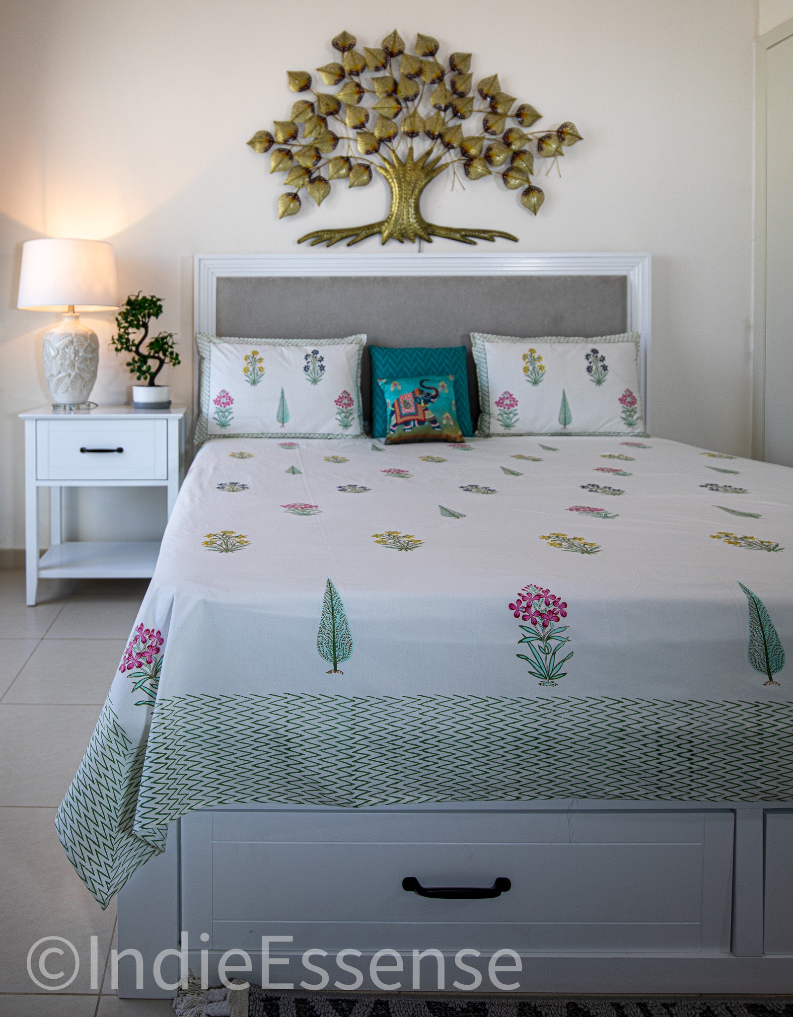 Red Green Floral Percale Bedsheet