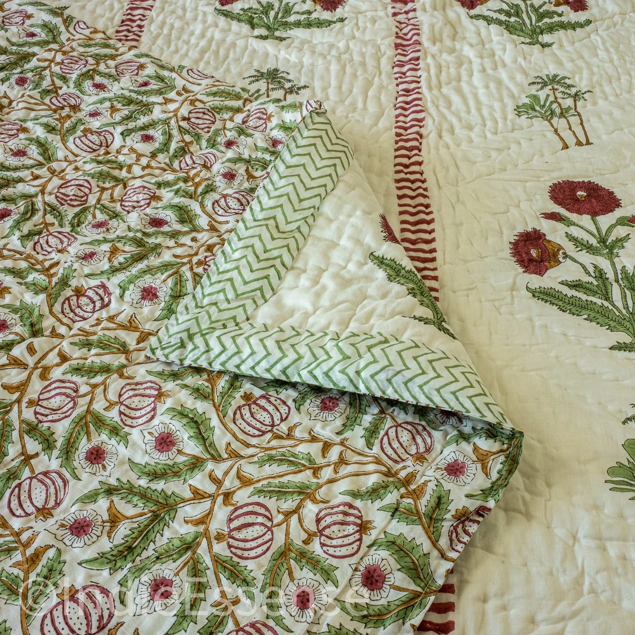 Handblock Print (Reversible) Mulmul Quilt – Red Floral