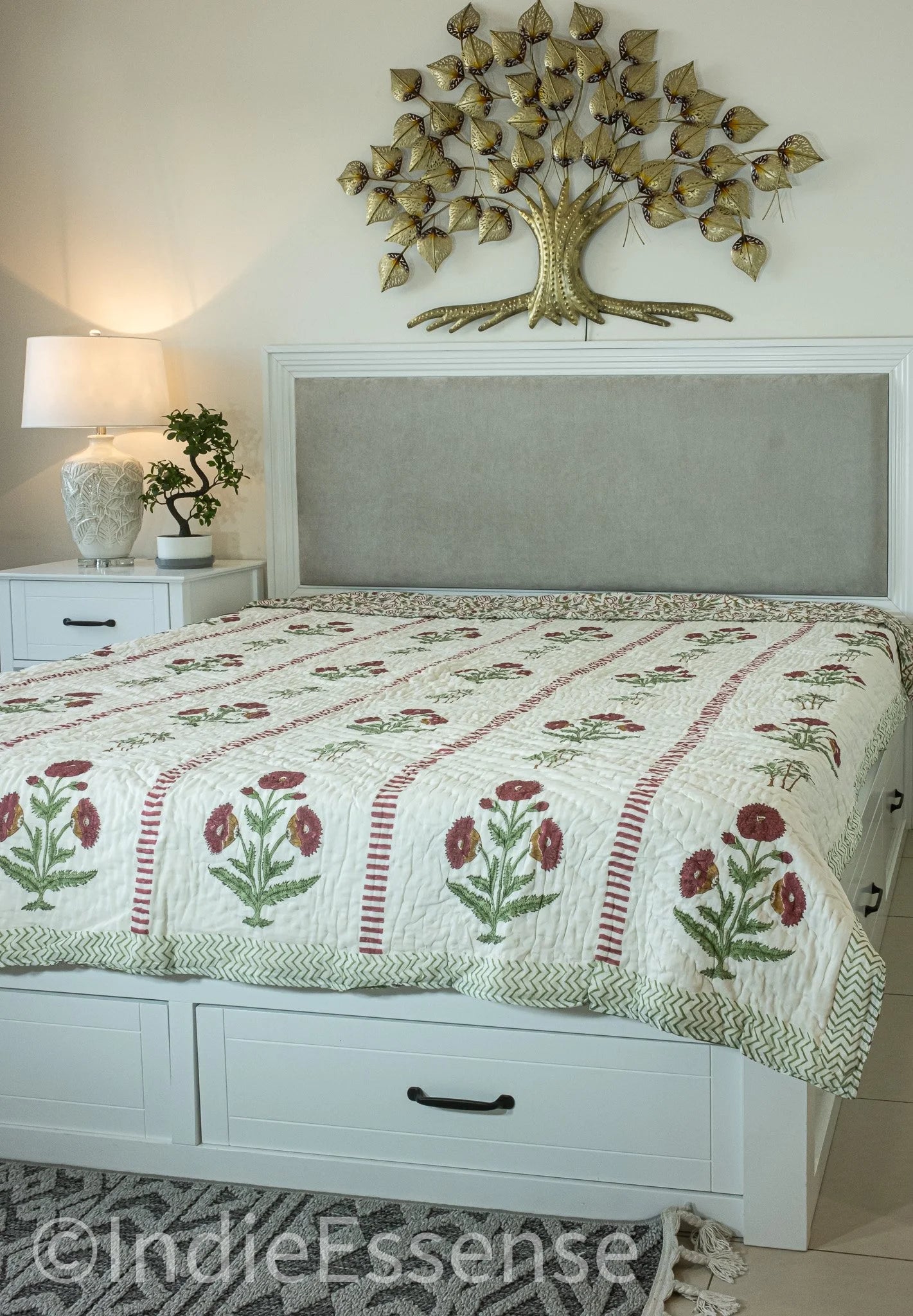 Handblock Print (Reversible) Mulmul Quilt – Red Floral