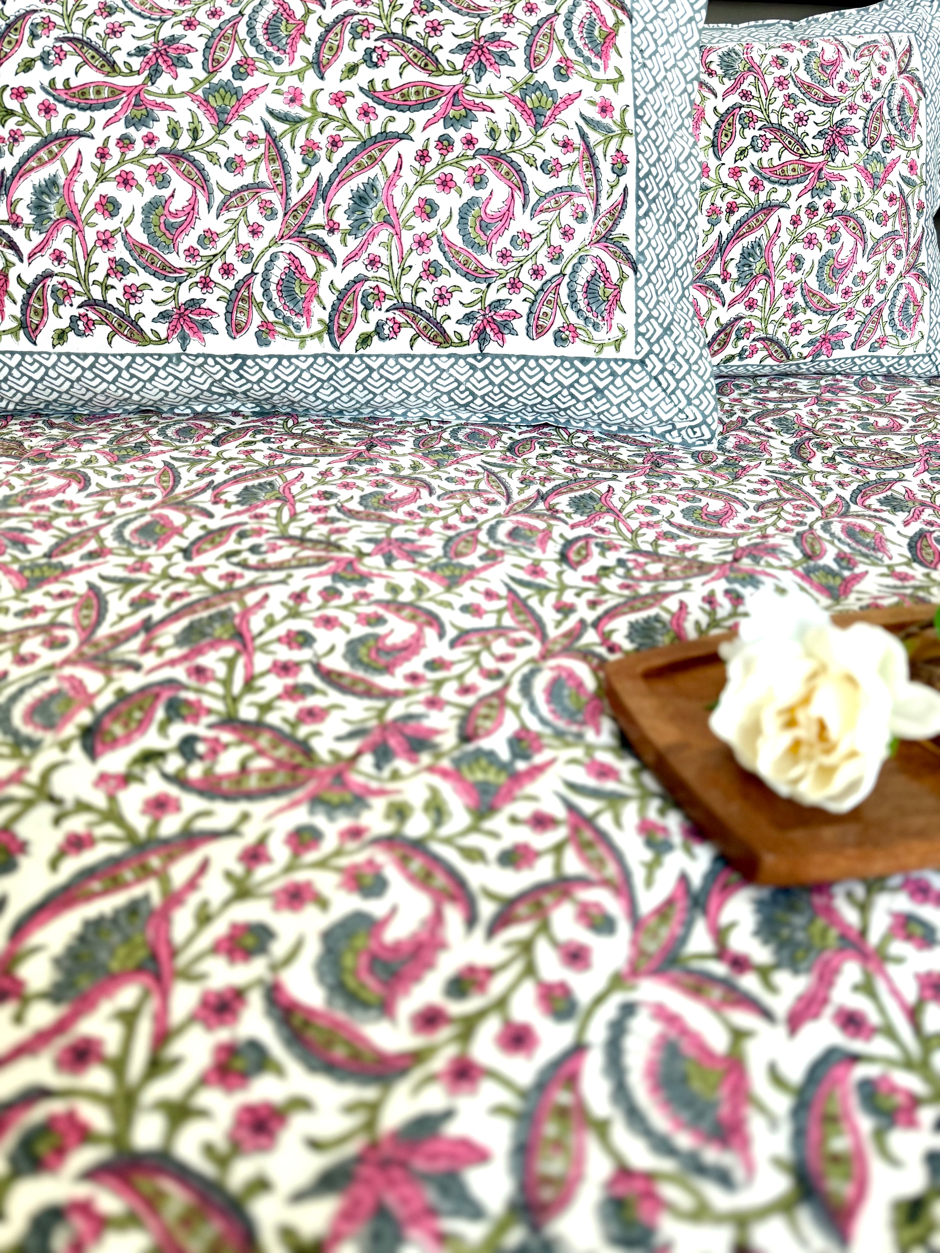 Multicolor South Cotton Bedsheet