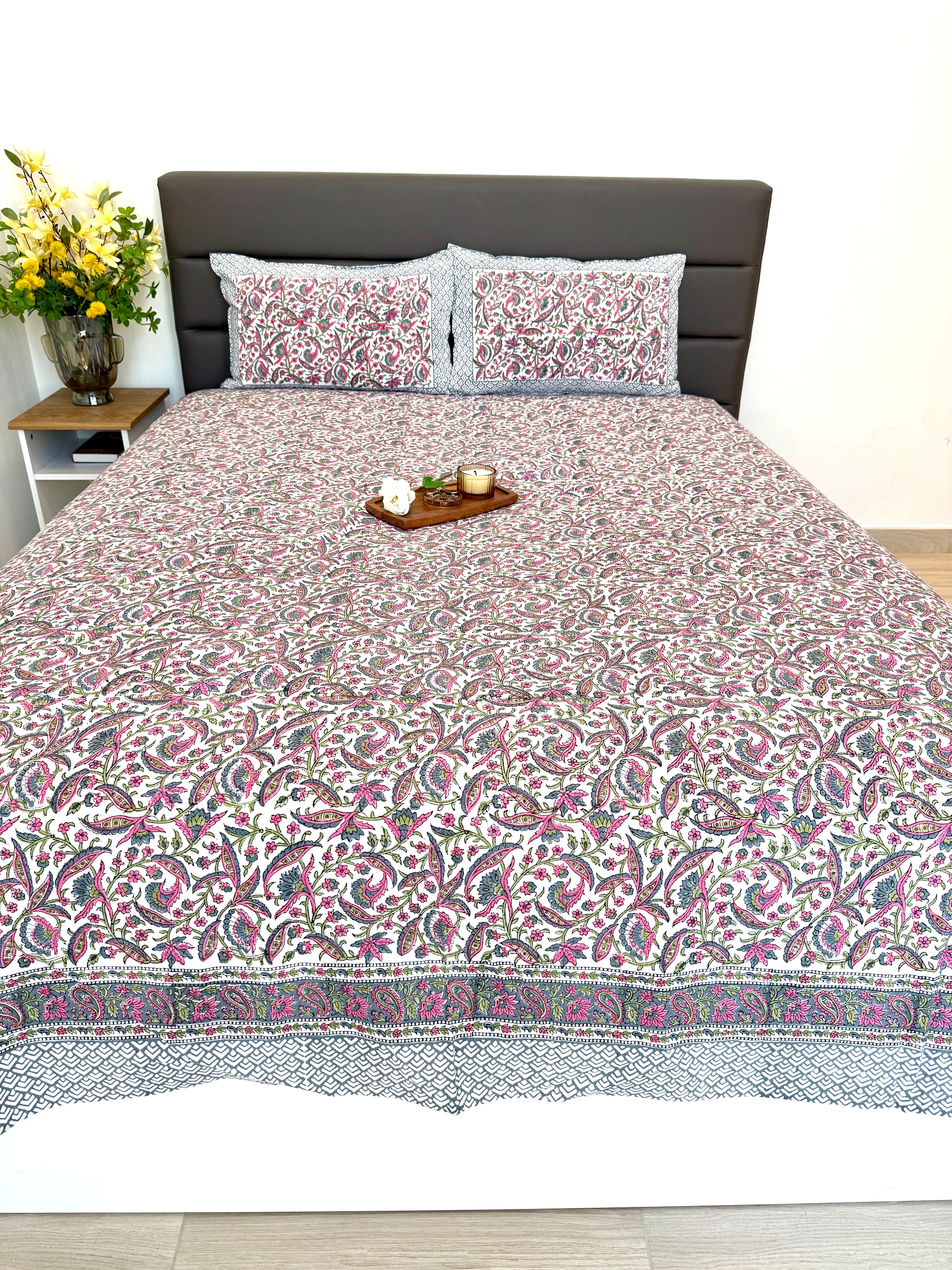 Multicolor South Cotton Bedsheet