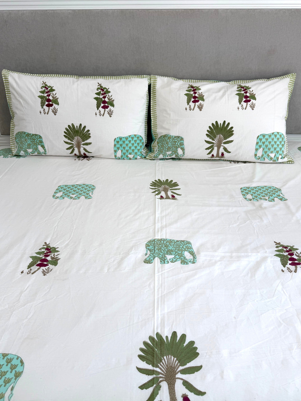 Elephant and Palm Percale Bedsheet