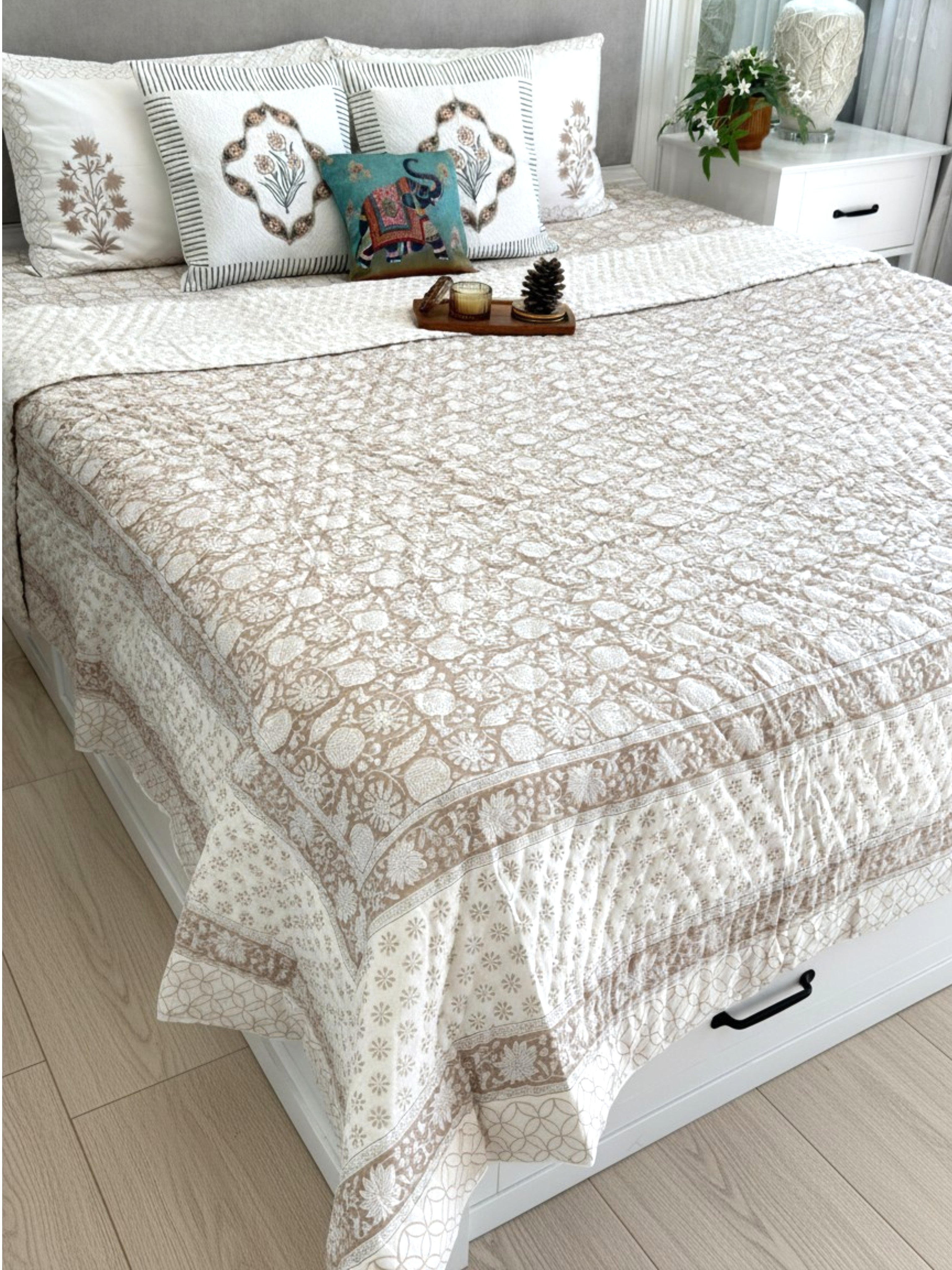 Handblock Print (Reversible) Mulmul Quilt – Beige