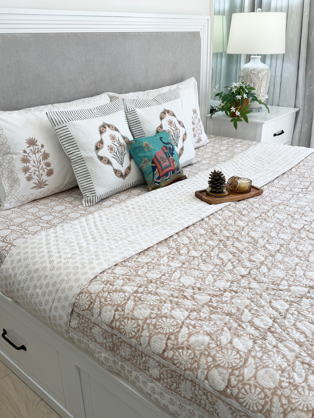 Desert Bloom Mulmul Quilt (Reversible)