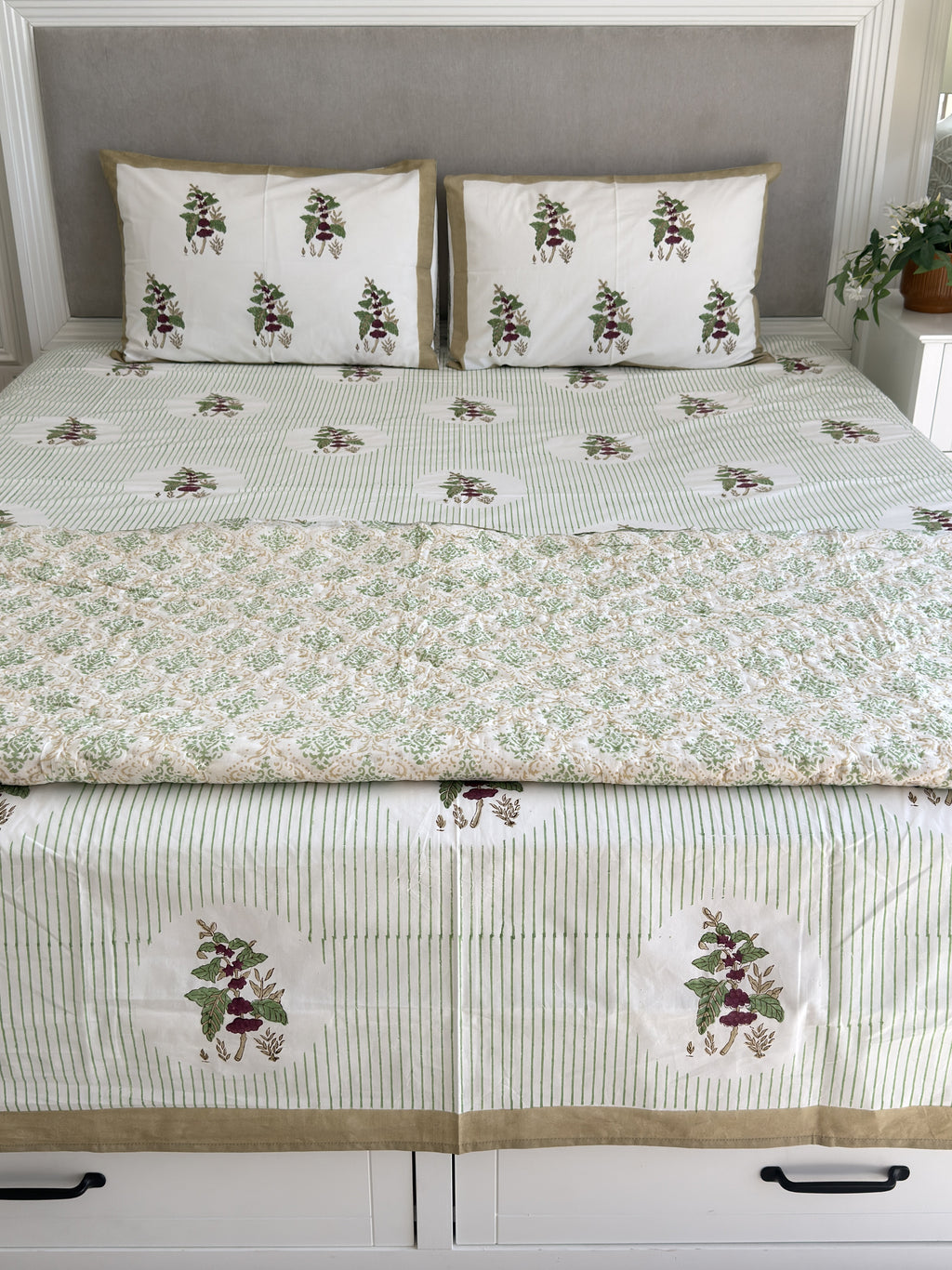 Verdant Bedsheet