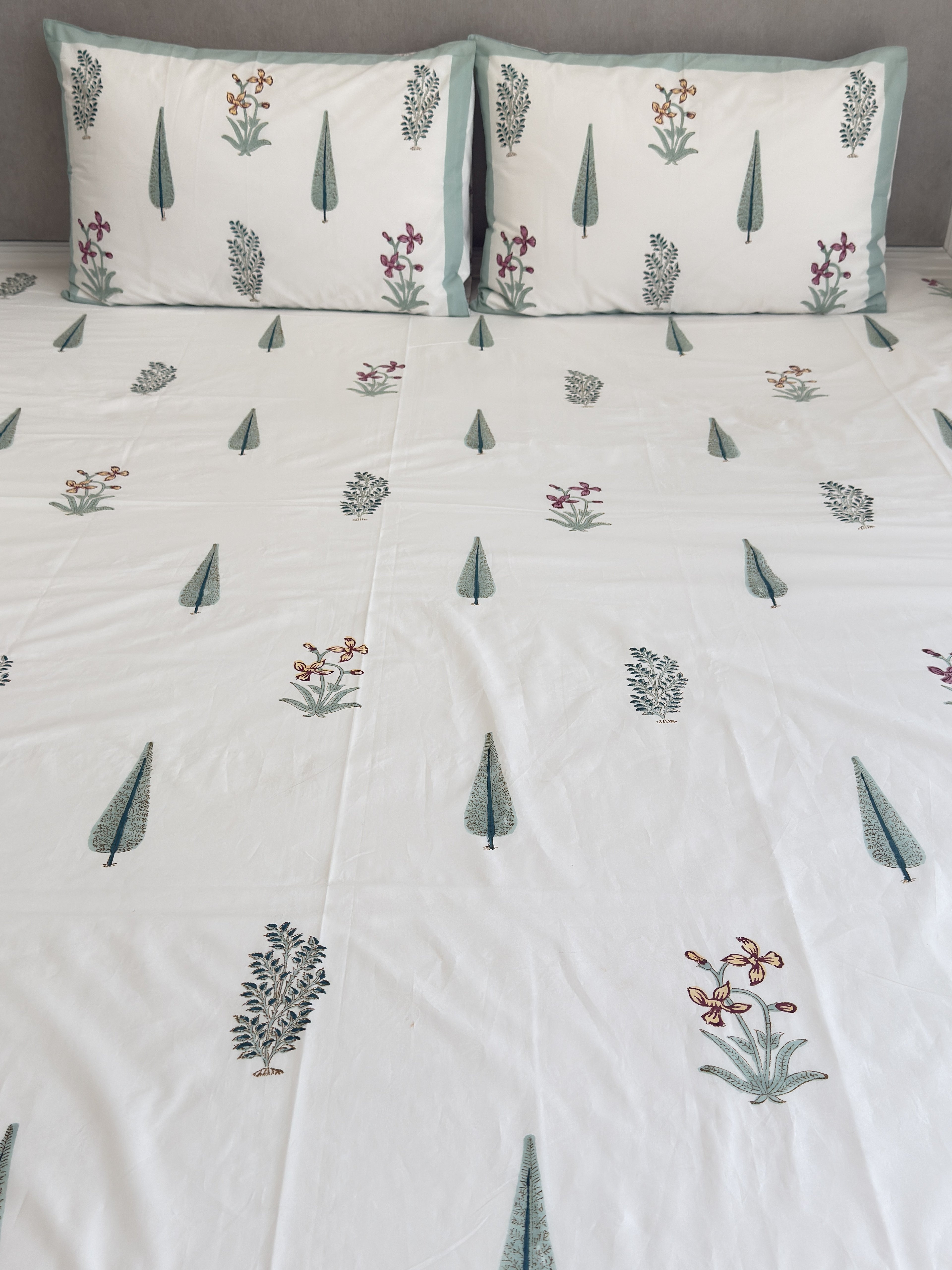 Gulnaar Bedsheet