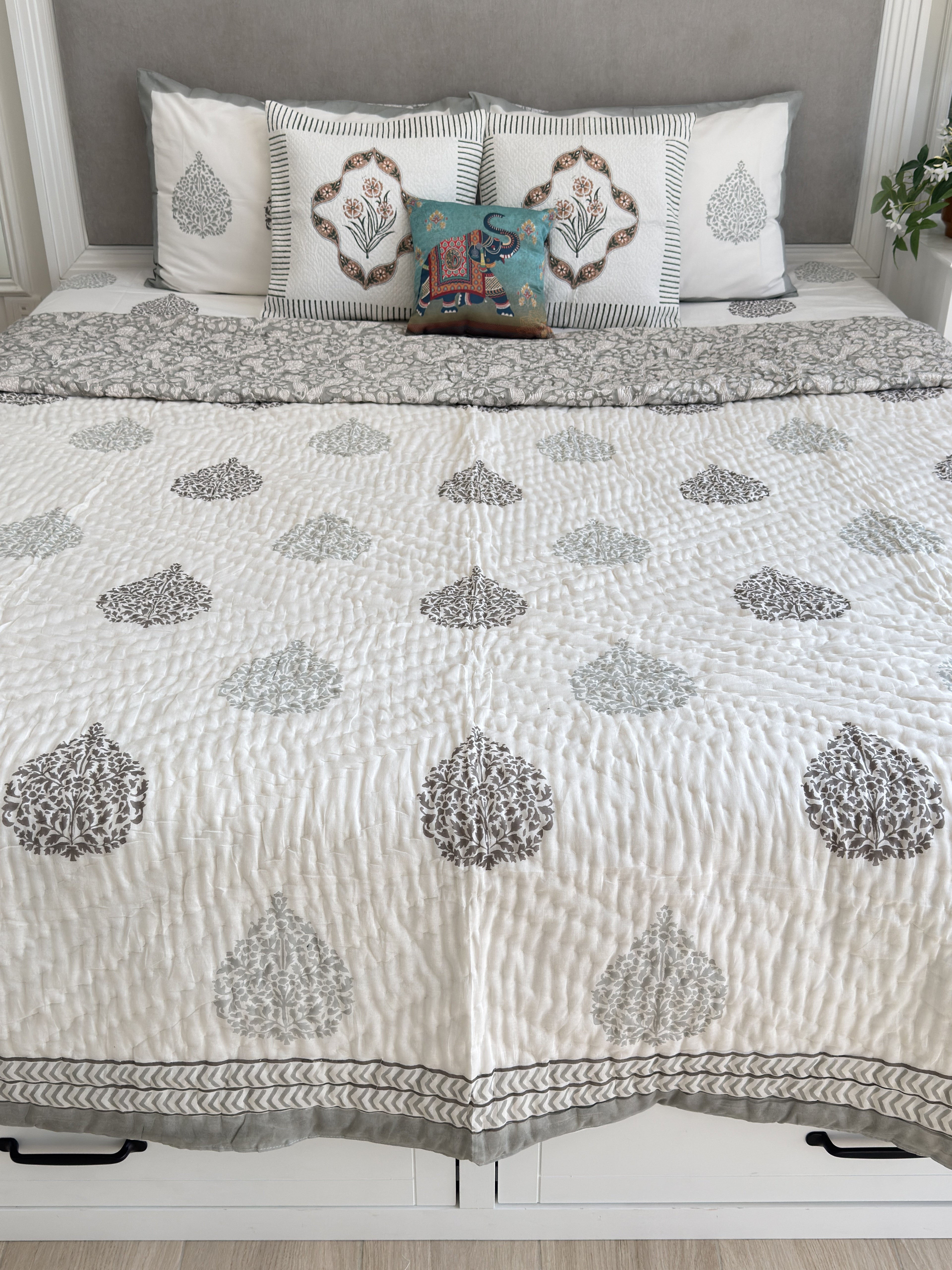 Mayura Muslin Razai