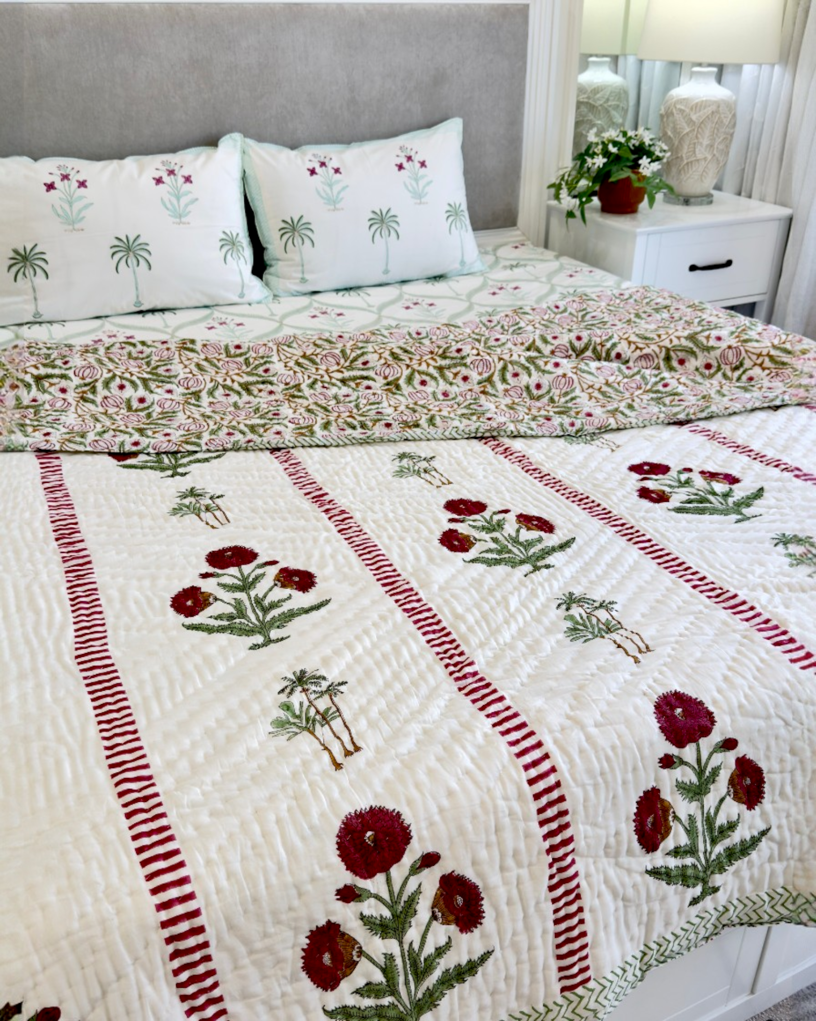 Handblock Print (Reversible) Mulmul Quilt – Red Floral